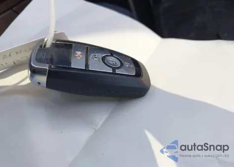 2023 Ford Mustang Mach-E Premium z USA, uszkodzony, nr VIN 3FMTK3R44PMA70876